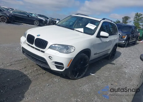 2013 BMW X5 xDrive35D from USA, damaged, VIN 5UXZW0C57D0B95986